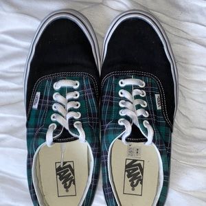 Women’s Vans sneakers  Green plaid with black top